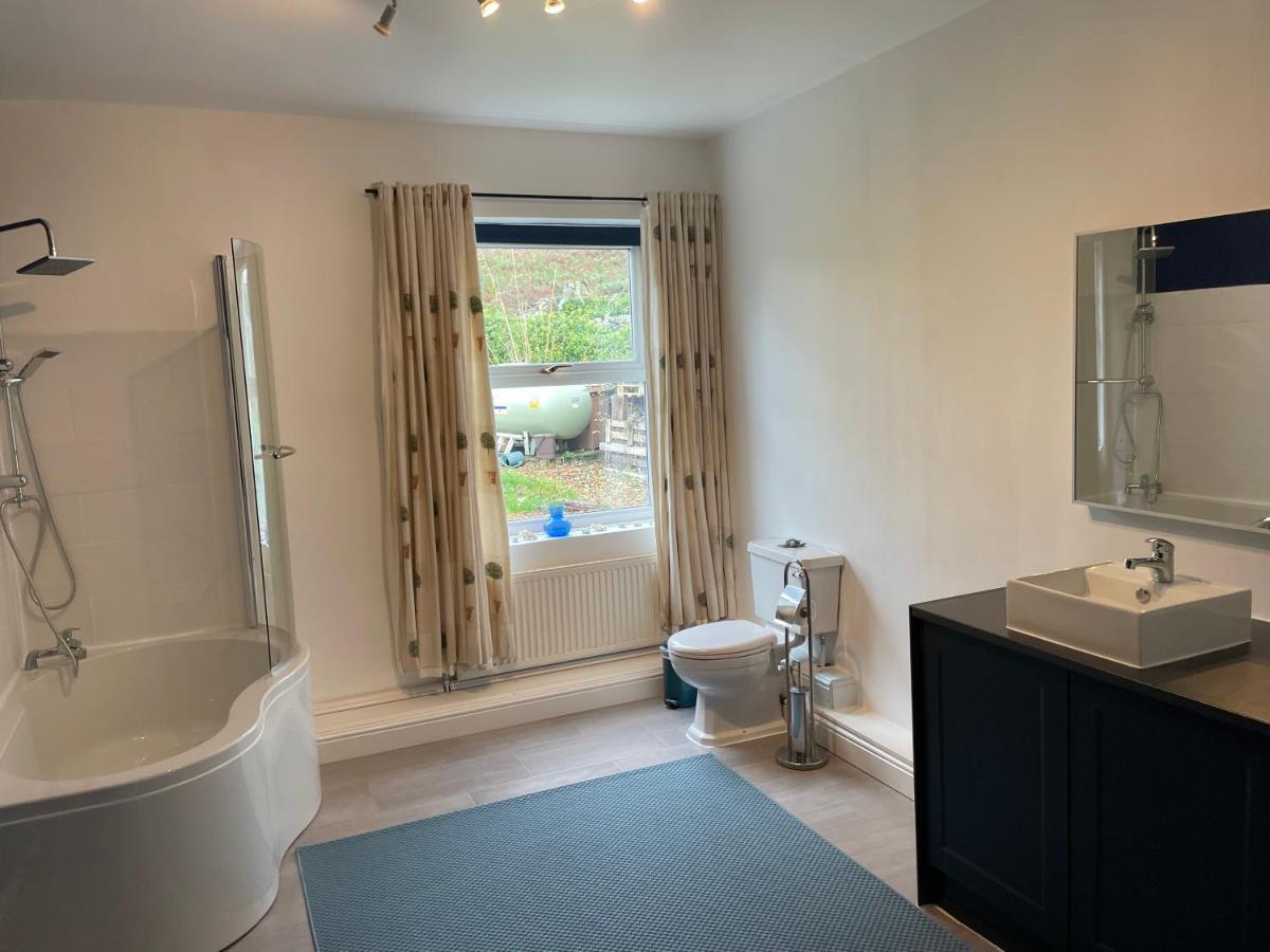Garndolbenmaen Spacious 3 Bedroom Garden Apartment In Snowdonia National Park מראה חיצוני תמונה
